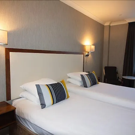 The Victoria 3* Galway